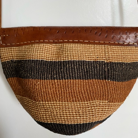 Stripe Boho Crossbody Bag - Picture 2 of 3